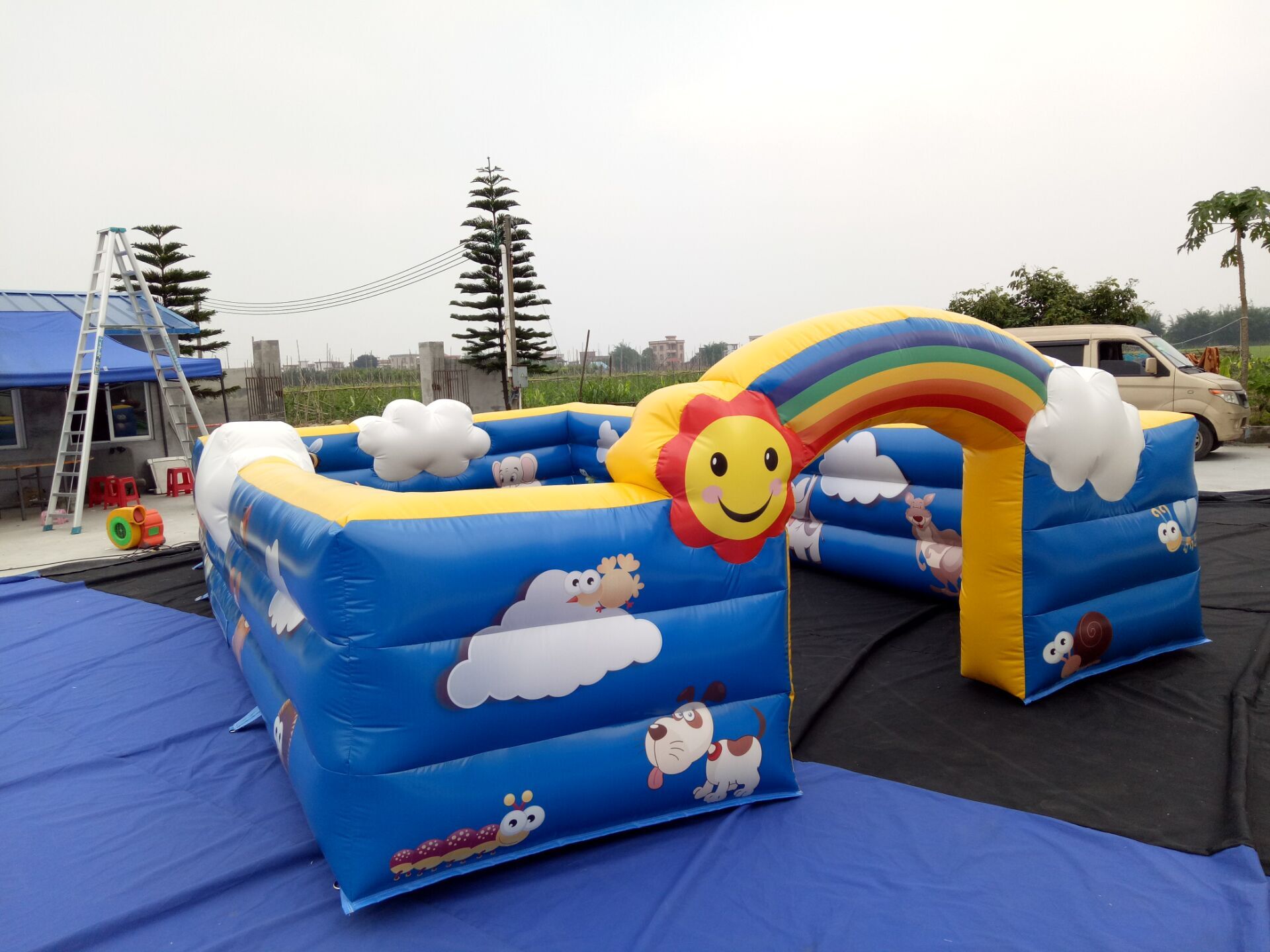 RB24004(7x4m) Inflatable Rainbow Colorful Fence For Outdoor Playground