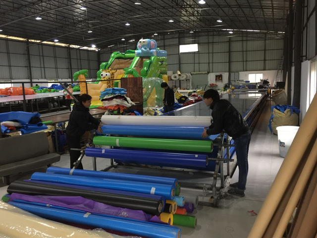 2nd step Materials cutting by Digital cutting machine (1)
