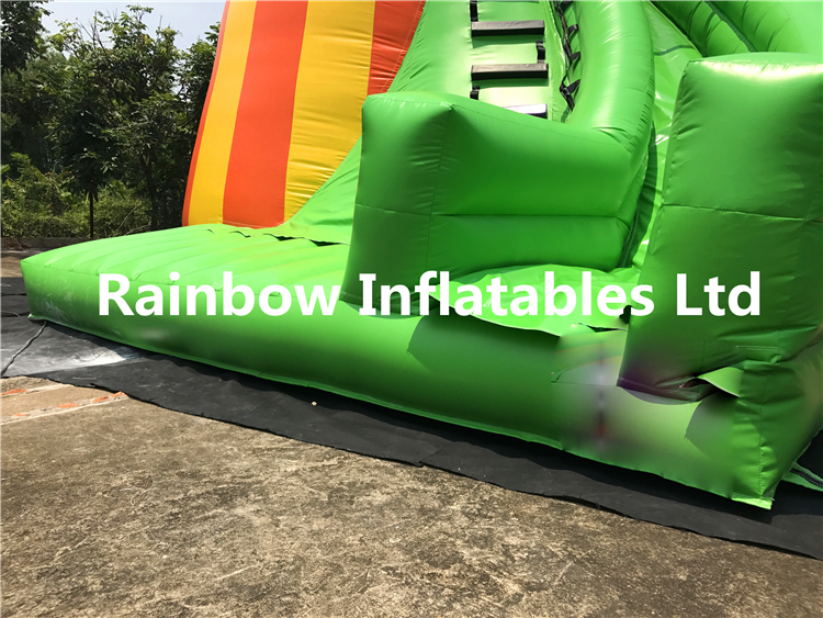 RB6072(6x5.3x7m) Inflatables pharos slide