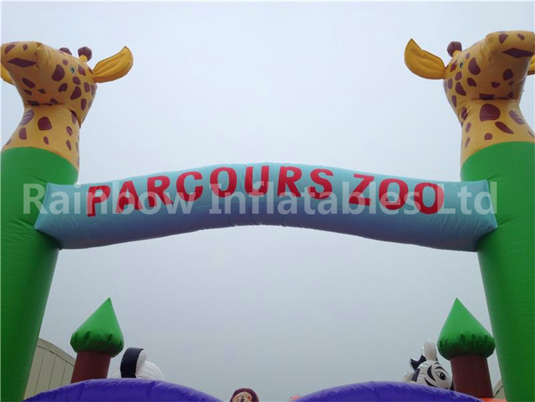 RB5007(4x16x5m) Inflatable Jungle Theme Obstacle Course With Amusing Animals