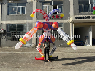 RB22132 Giant Inflatable Walking Clown 