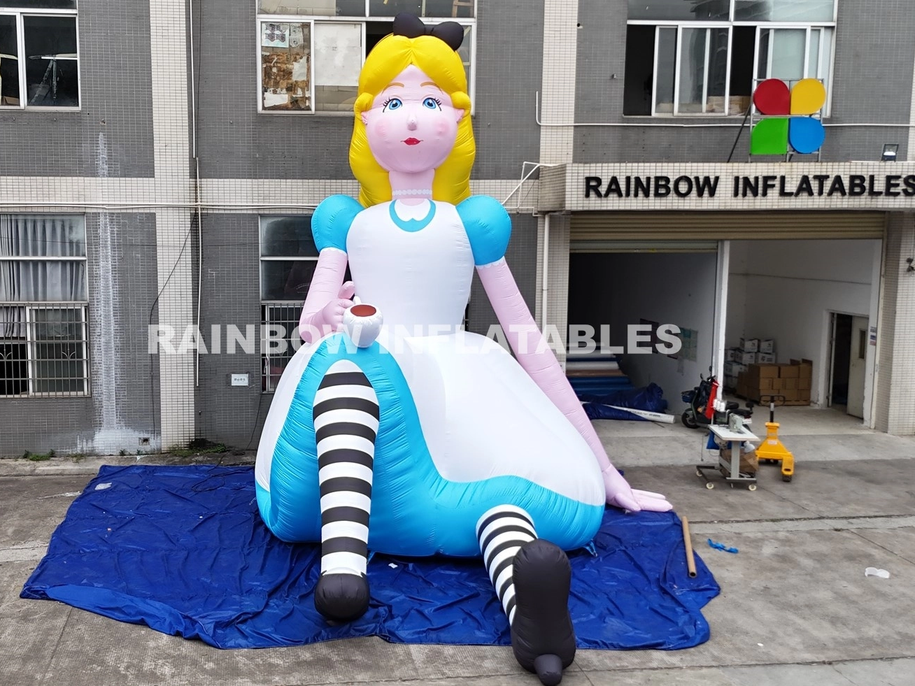 Inflatable LED Princess