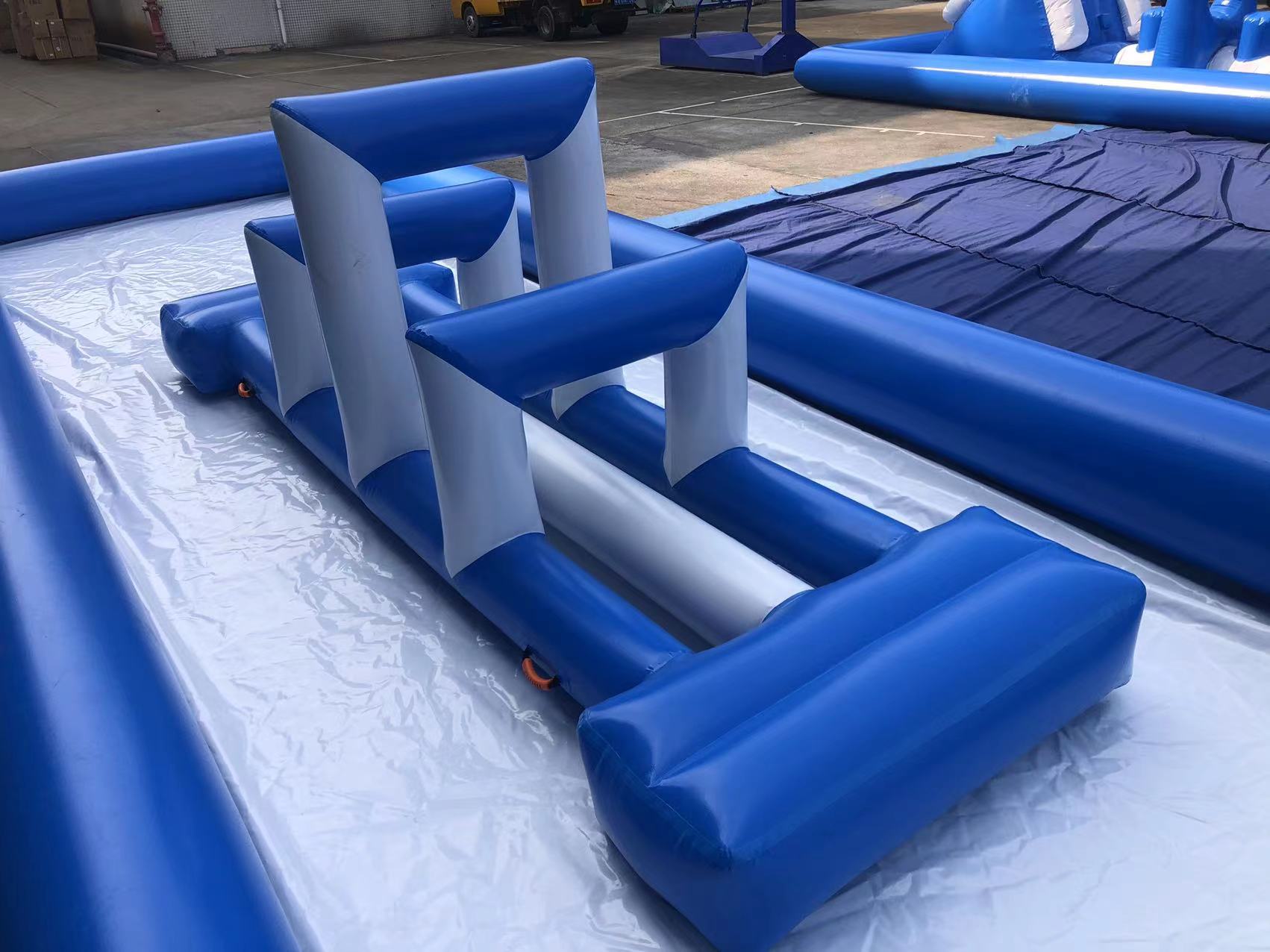 Track obstacle with pool