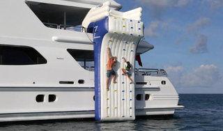 Crazy Inflatable Climbing Wall Water Game For Yacht