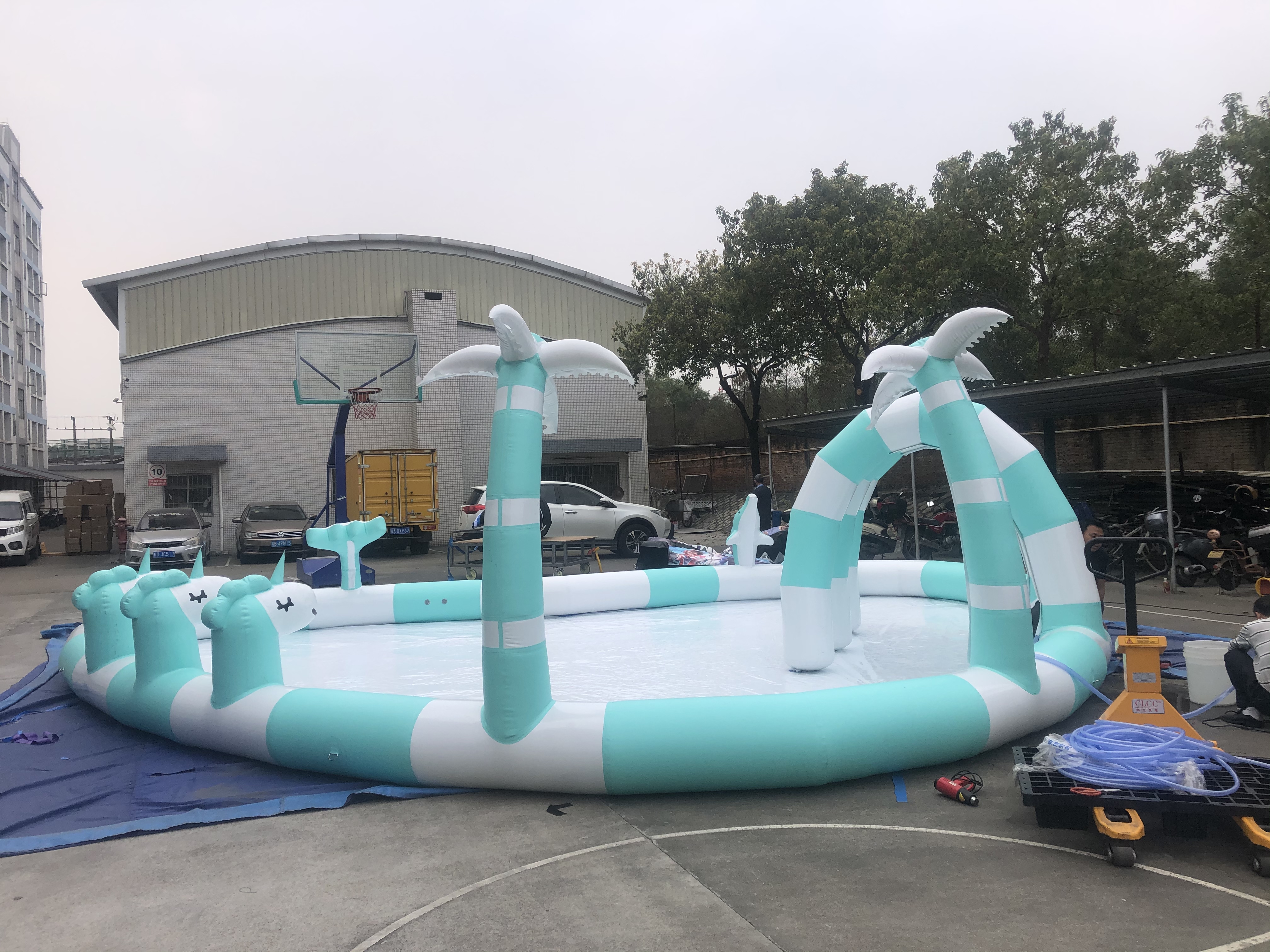 RB30030（9.83x7.94m）Heart-shaped inflatable coconut pool