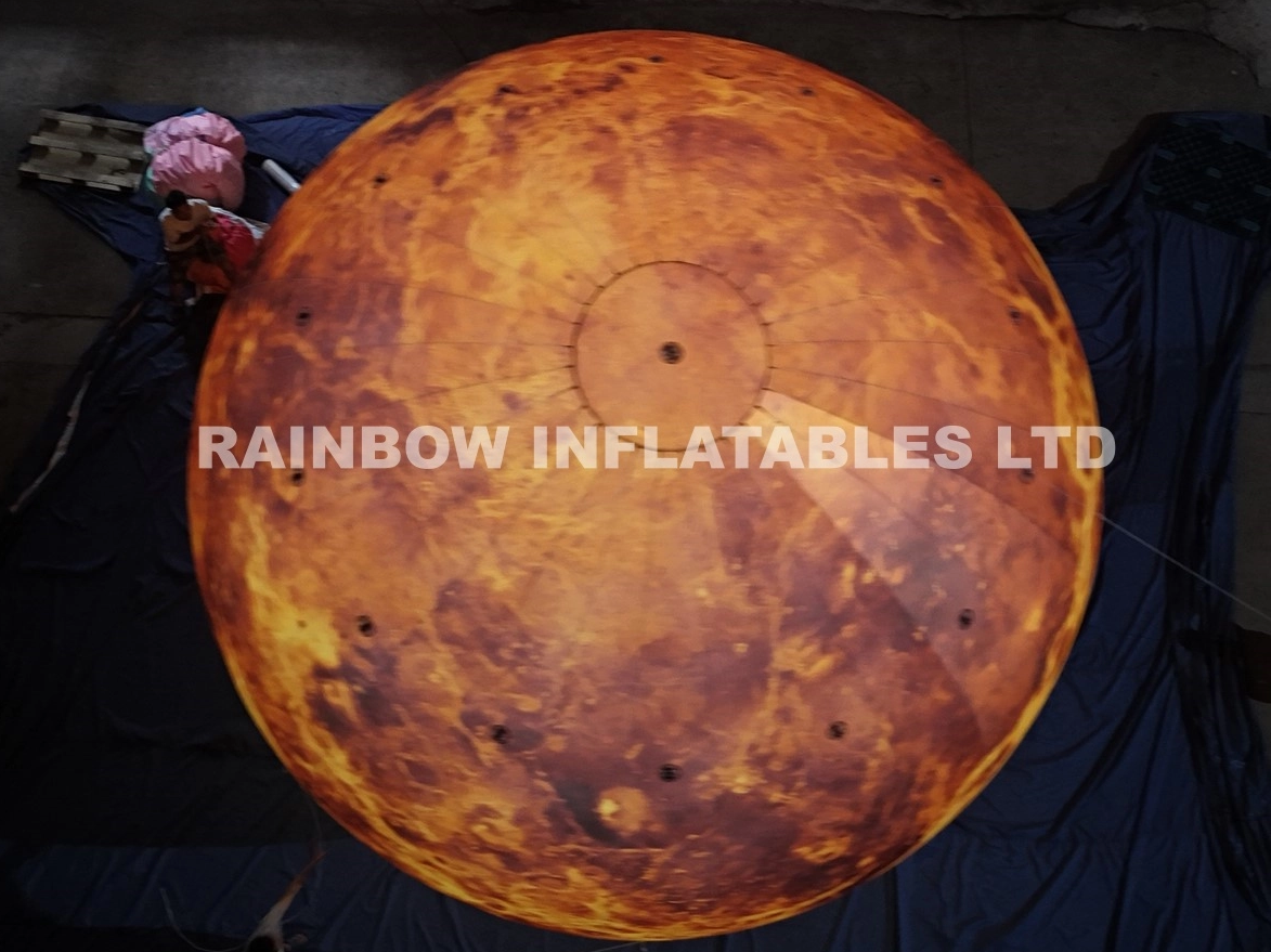 Inflatable Glowing Venus