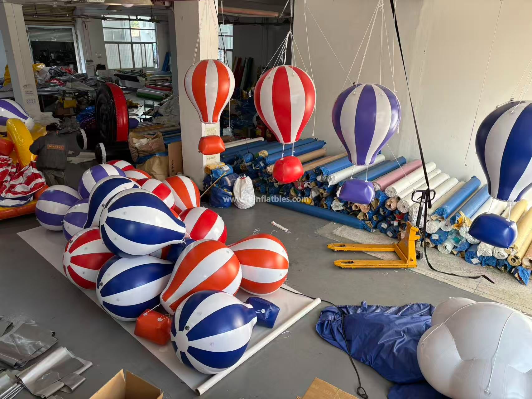 RB22217 Inflatable hot air balloon decoration