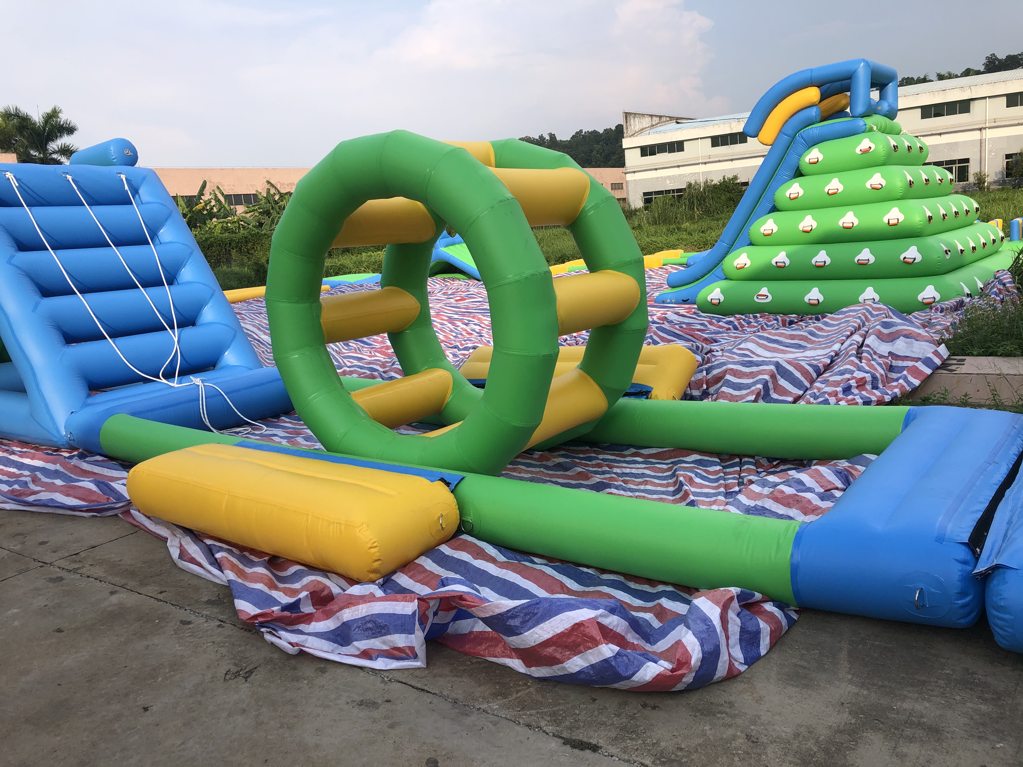 Durable Inflatable Large Floating Water Park for Sale D