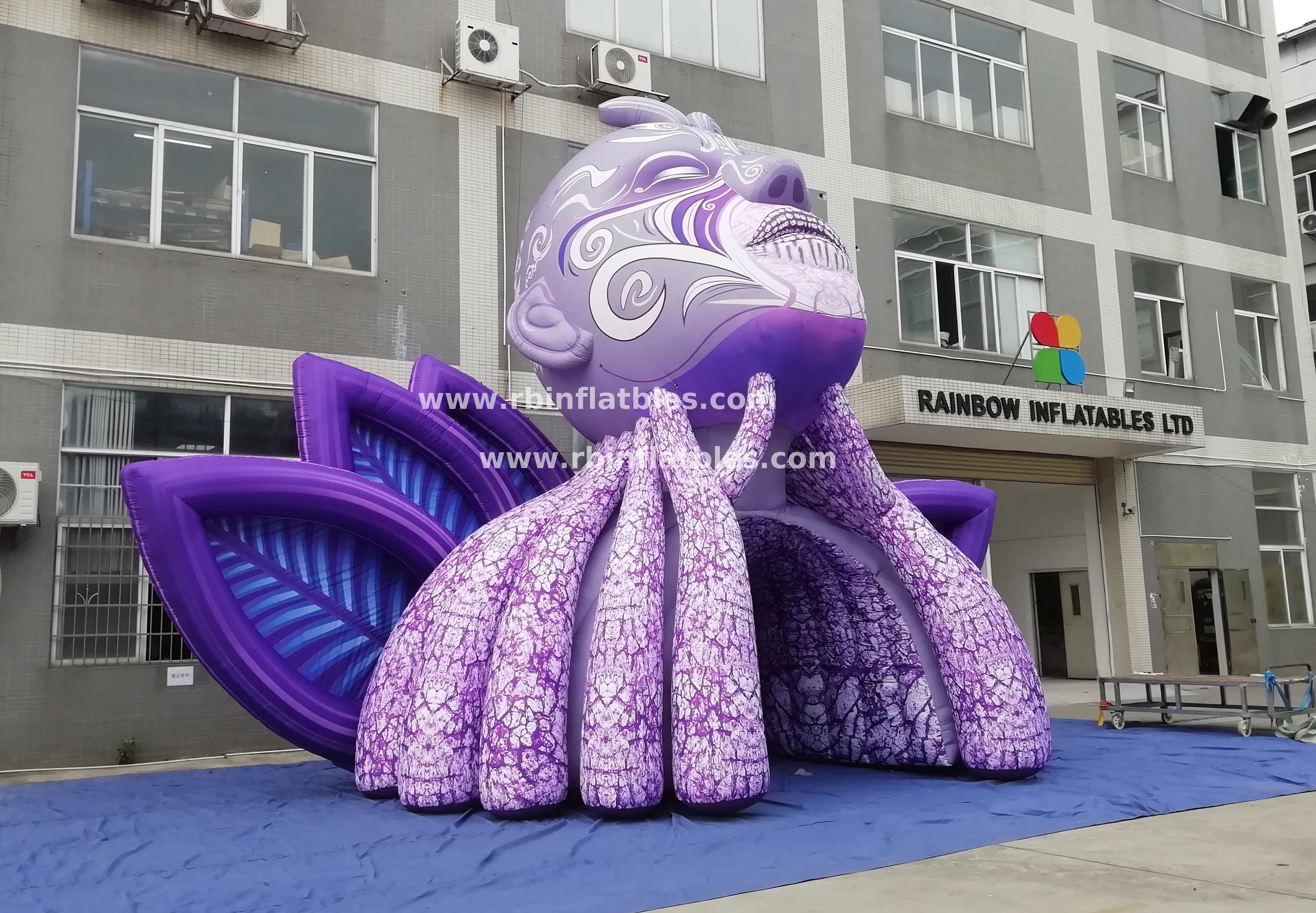 RB22120 Inflatable DJ Room