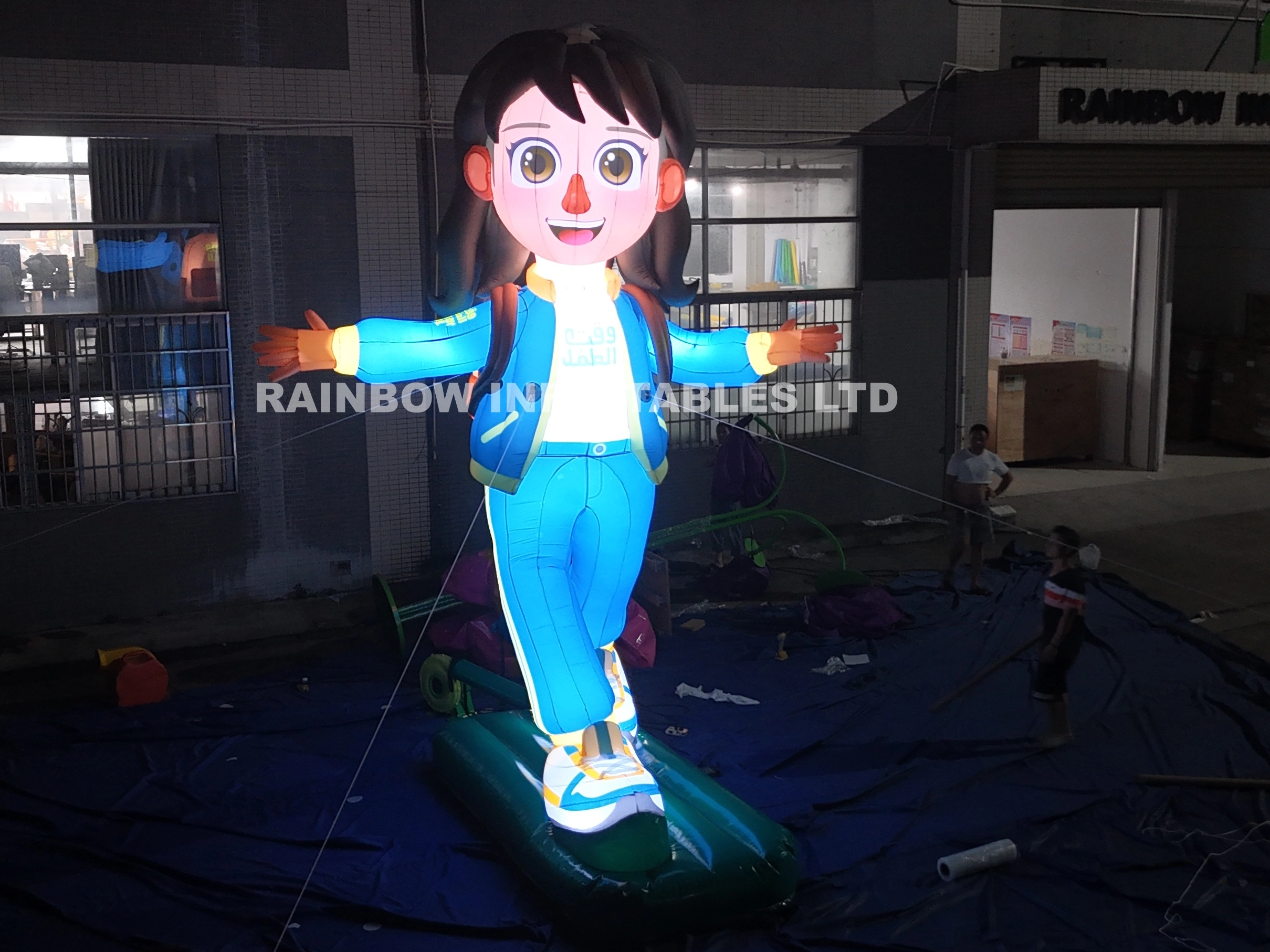 Custom Inflatable Glowing Girl Doll for Party Decoration