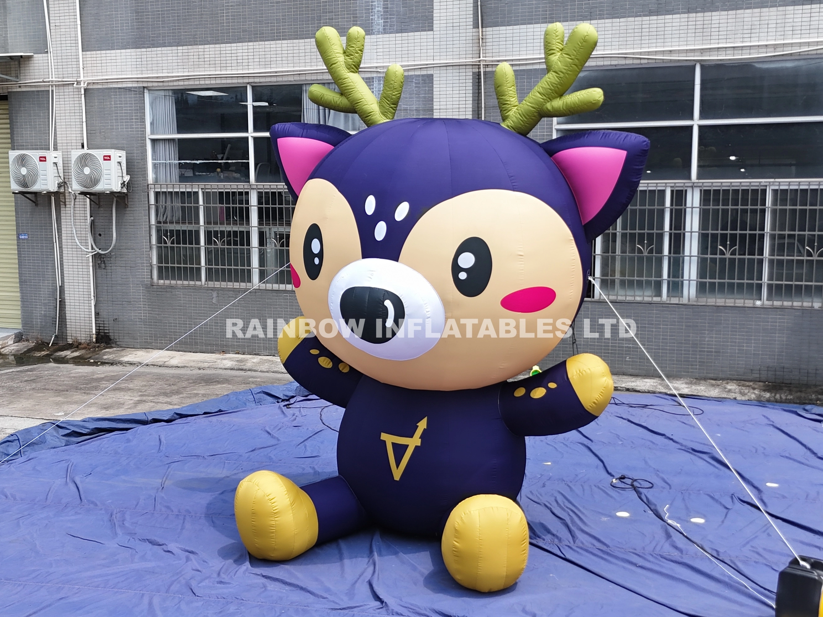 PVC inflatable characte,Durable inflatable model,Promotional inflatable deer
